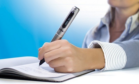 la pluma es mas poderosa